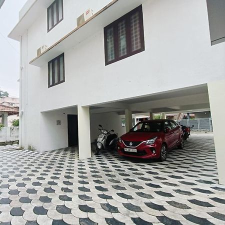 West Darshan Apartments And Villas Thiruvananthapuram Εξωτερικό φωτογραφία