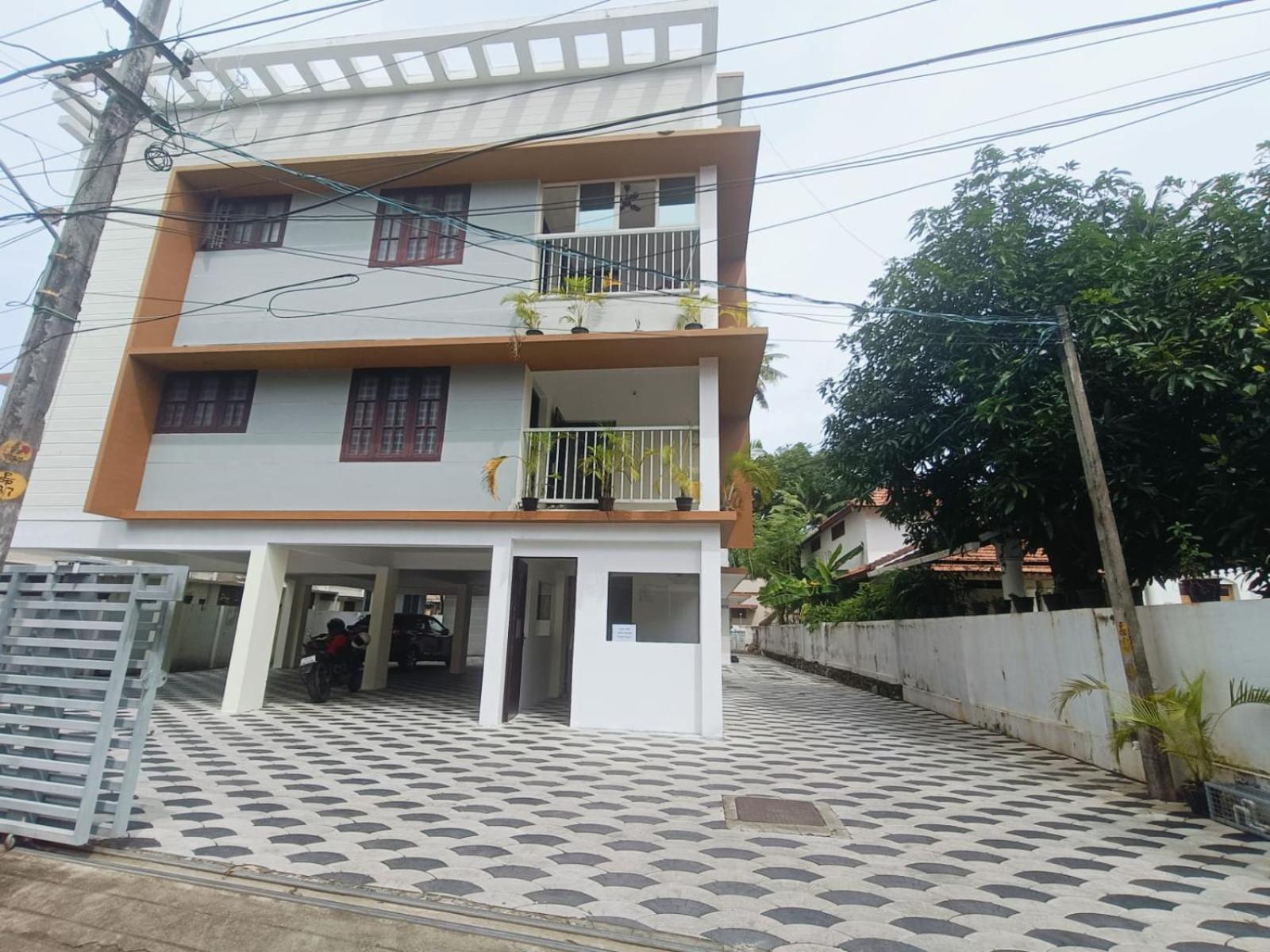 West Darshan Apartments And Villas Thiruvananthapuram Εξωτερικό φωτογραφία
